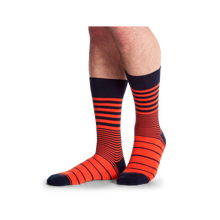 Load image into Gallery viewer, Men's Stripe Dress Calf Socks