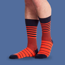 Load image into Gallery viewer, Men's Stripe Dress Calf Socks