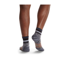 Load image into Gallery viewer, Men's Summer Style Performance Running Quarter Socks