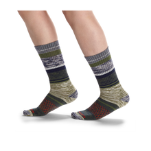 Load image into Gallery viewer, Women's Brush Stripe Calf Socks