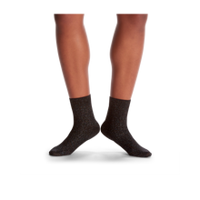 Load image into Gallery viewer, Women's Lightweight Sparkle Ribbed Quarter Sock 4-Pack