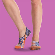 Load image into Gallery viewer, Women's Lightweight Tie Dye No Show Socks