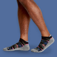 Load image into Gallery viewer, Men's Camo Ankle Socks