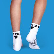 Load image into Gallery viewer, Women's Piqué Quarters