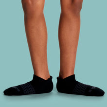 Load image into Gallery viewer, Youth Solids Ankle Sock 4-Pack
