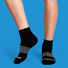 Load image into Gallery viewer, Women&#39;s Piqué Quarters
