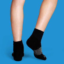 Load image into Gallery viewer, Women&#39;s Piqué Quarters
