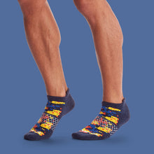 Load image into Gallery viewer, Men&#39;s Camo Ankle Socks

