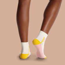 Load image into Gallery viewer, Yara Lightweight Quarter Sock
