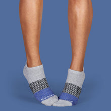 Load image into Gallery viewer, Women&#39;s Ankle Sock 8-Pair Gift Box
