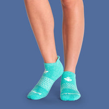 Load image into Gallery viewer, Women&#39;s Ankle Sock 8-Pair Gift Box
