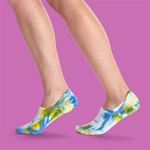 Load image into Gallery viewer, Women&#39;s Lightweight Tie Dye No Show Socks
