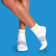 Load image into Gallery viewer, Women&#39;s Piqué Quarters
